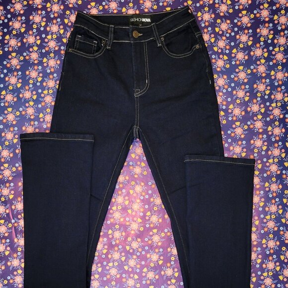 Dark Wash Flare Jeans NWOT - Picture 5 of 10